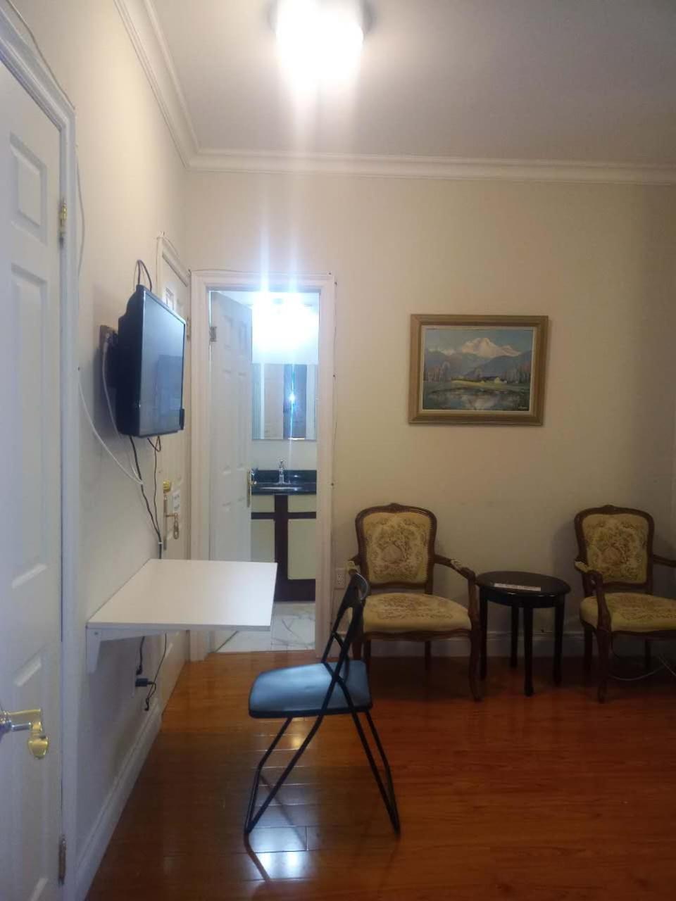 Lakeside Private Suite-Queen Bed Room Tottenham Екстериор снимка